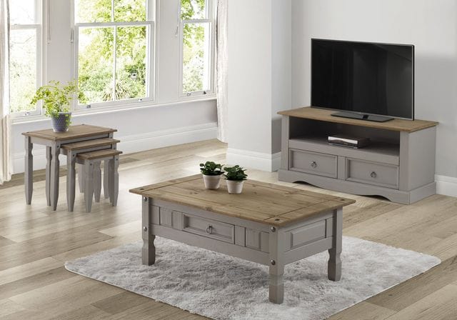 coronagreyroomsetting-640w